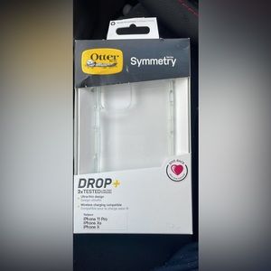 Brand new Iphone 11 Pro otter box case